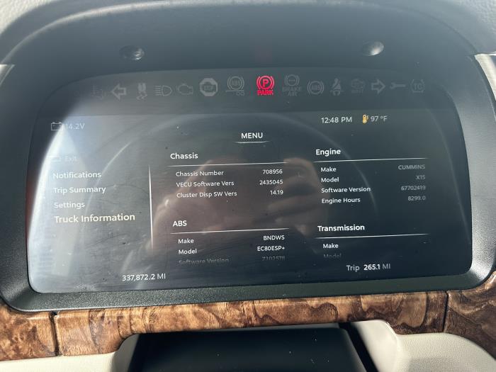 2025 Peterbilt 589-22