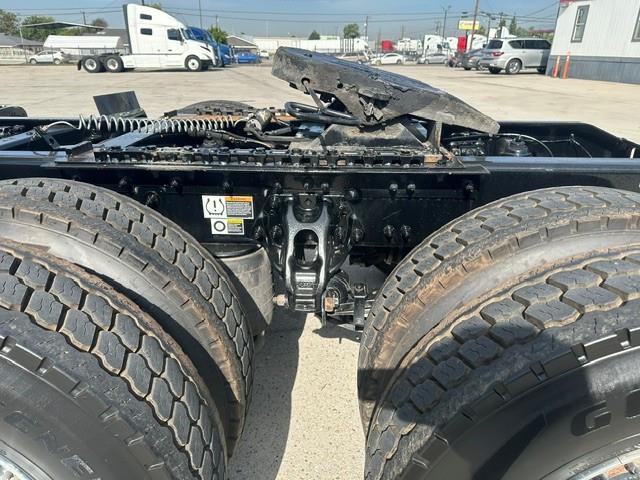 2023 Peterbilt 579-11