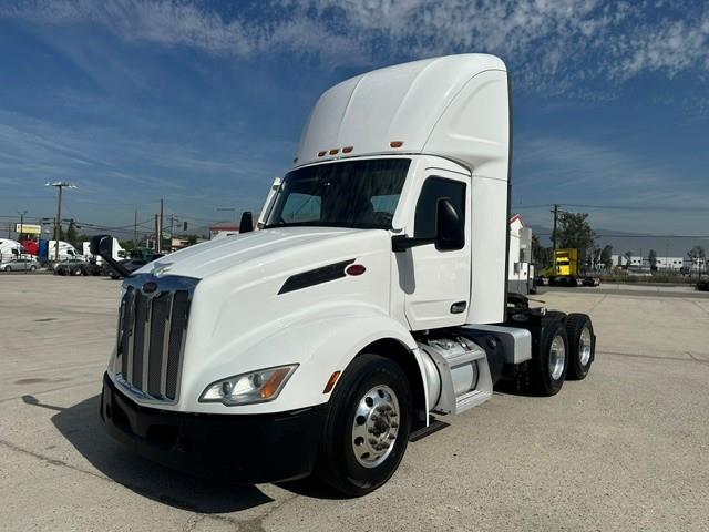 2023 Peterbilt 579-0