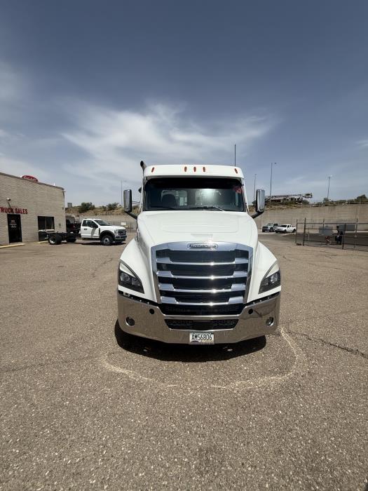 2025 Freightliner Cascadia-0