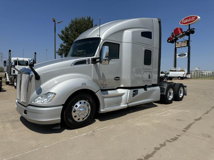 2022 Kenworth T680-0