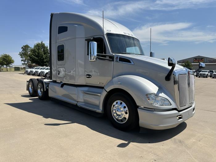 2022 Kenworth T680-1