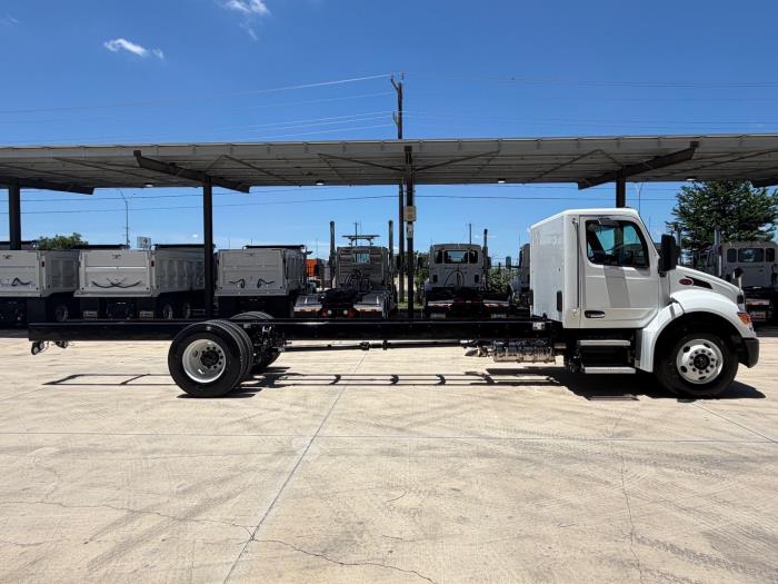 2027 Peterbilt 536-6