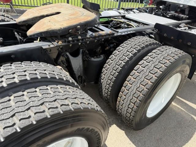 2019 International LT625-10
