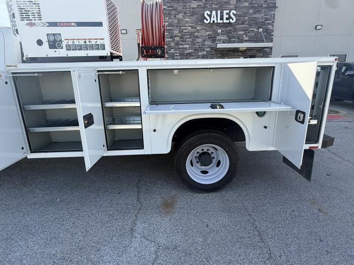 2026 Ford F-550-13