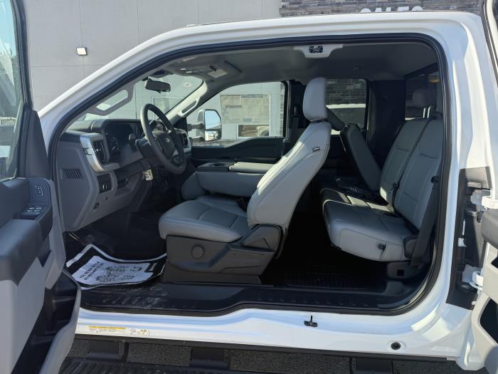 2026 Ford F-550-9