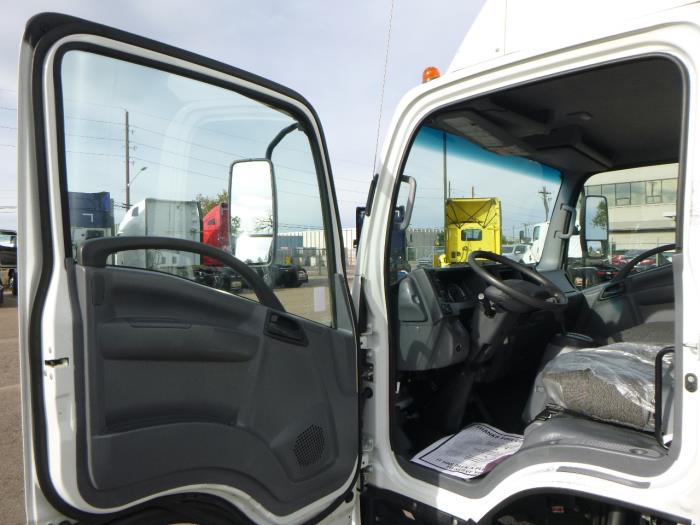 2022 Isuzu NPR-HD-8