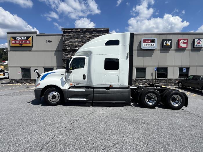 2022 International LT625-5