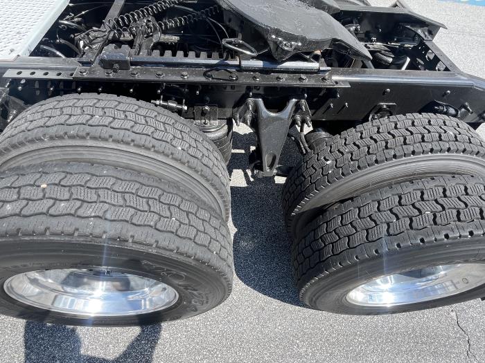 2022 International LT625-6