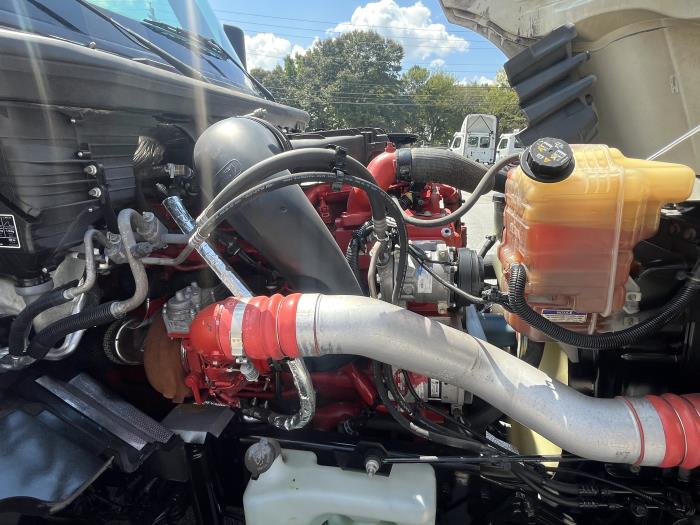 2022 International LT625-13