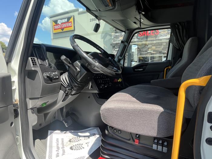 2021 International LT625-14