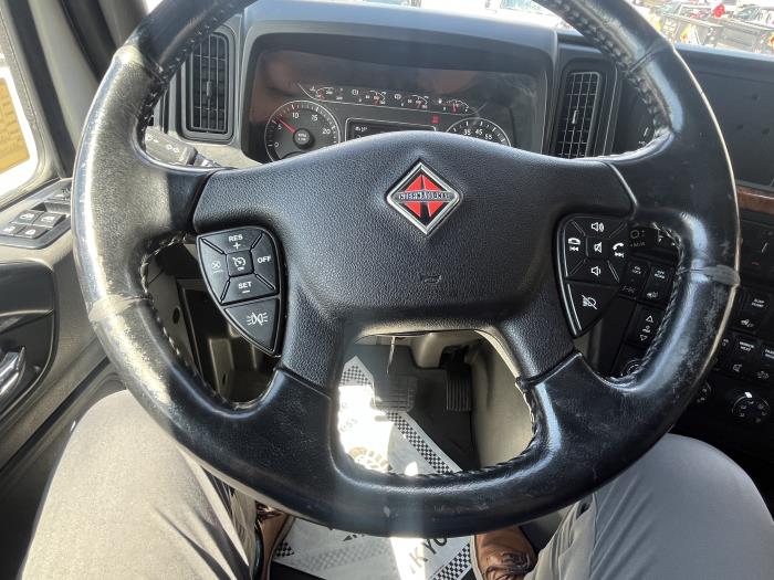 2021 International LT625-15