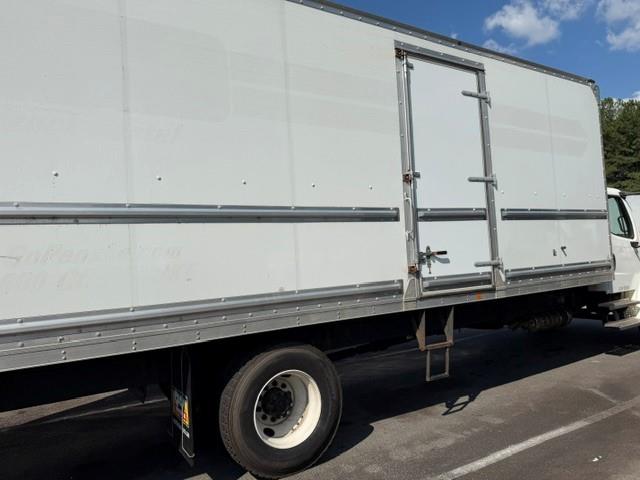 2022 Freightliner Business Class M2 106-2