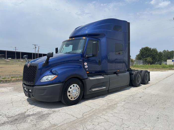 2027 International LT625-1