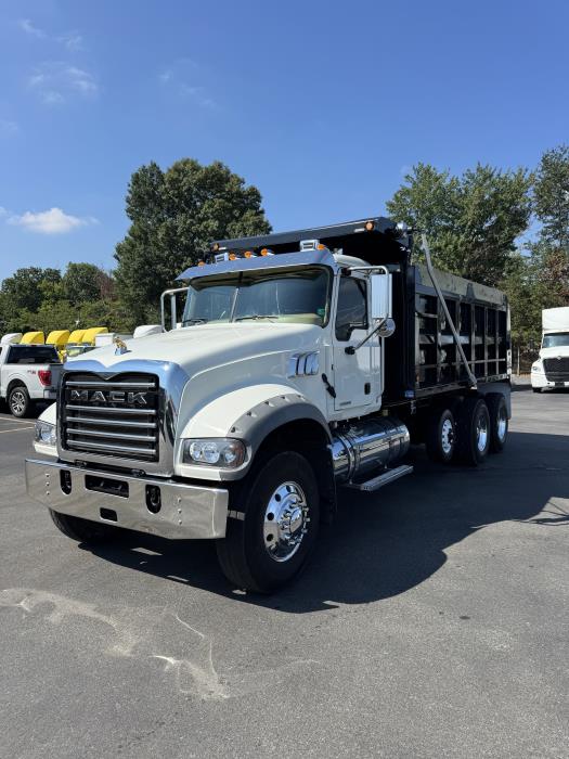 2023 Mack Granite 64FT-1
