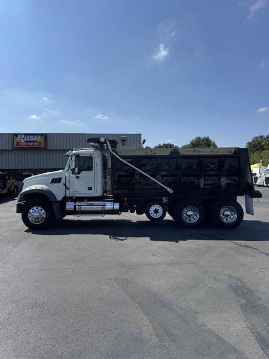 2023 Mack Granite 64FT-2