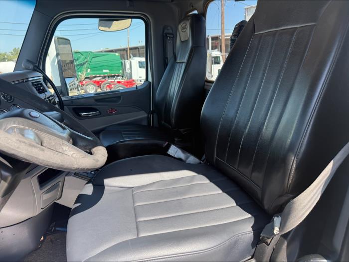 2017 Peterbilt 579-5