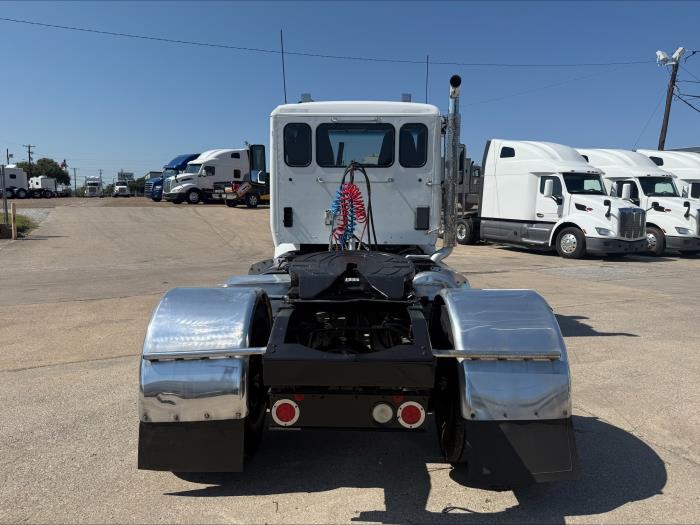 2017 Peterbilt 579-7