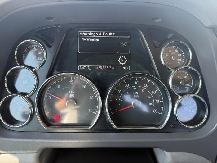 2017 Peterbilt 579-19
