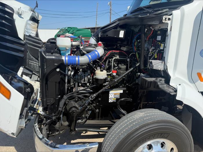 2017 Peterbilt 579-26