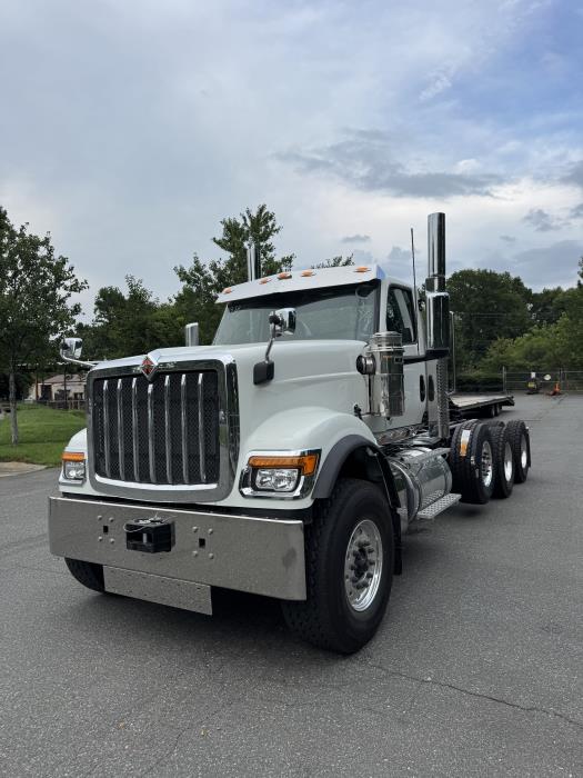 2027 International HX520-1