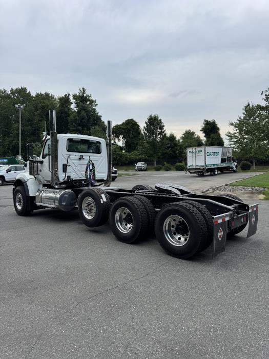 2027 International HX520-3