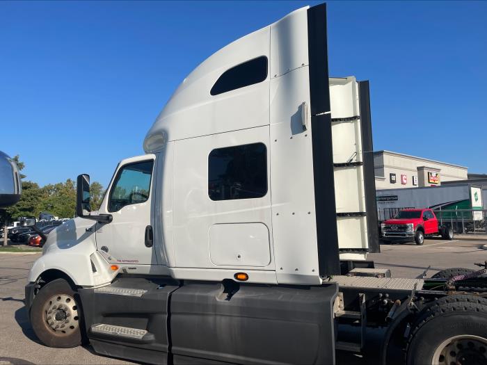 2022 International LT625-7