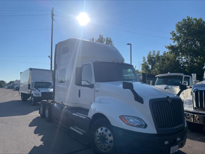 2022 International LT625-2