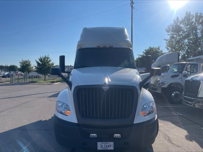 2022 International LT625-1
