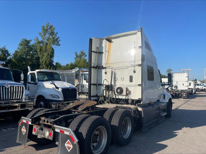 2022 International LT625-4
