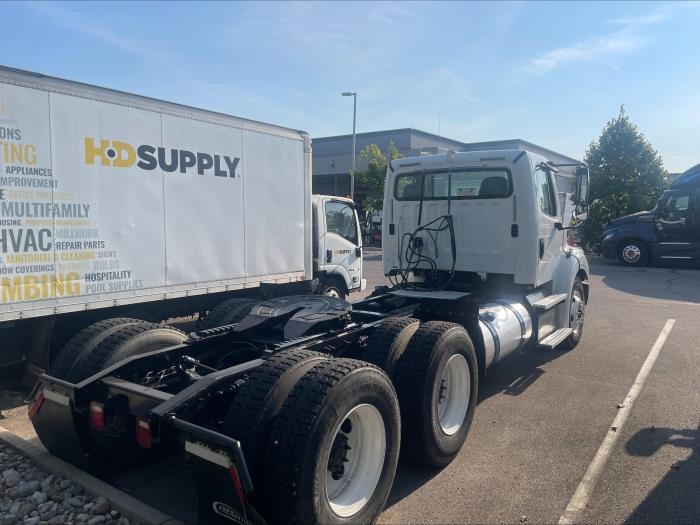 2020 Freightliner Business Class M2 106-3