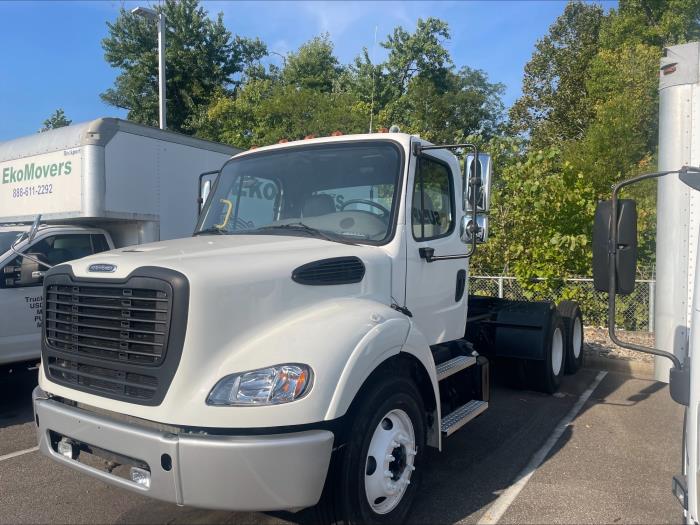 2020 Freightliner Business Class M2 106-0