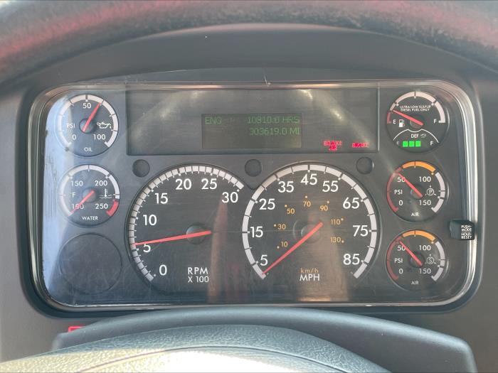 2020 Freightliner Business Class M2 106-6