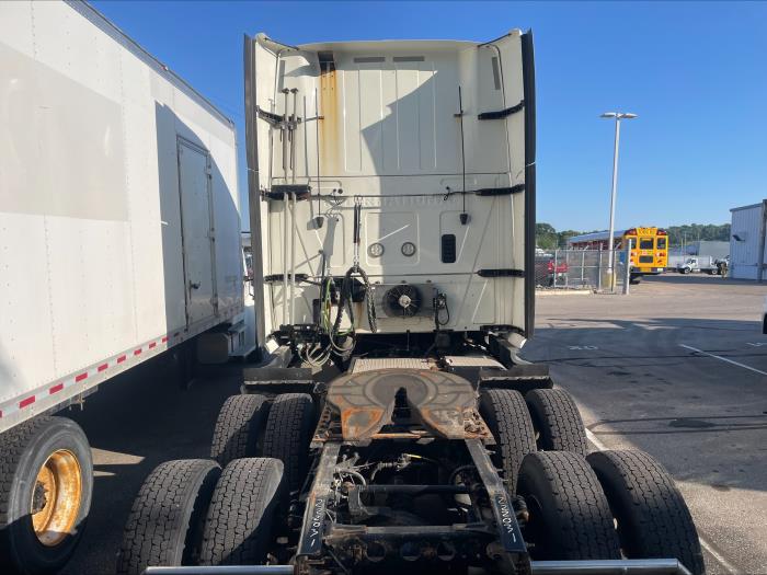2022 International LT625-5