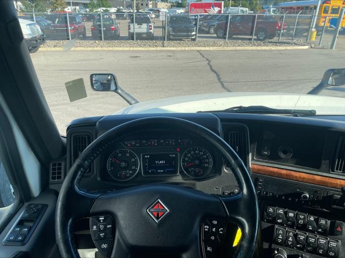 2022 International LT625-6