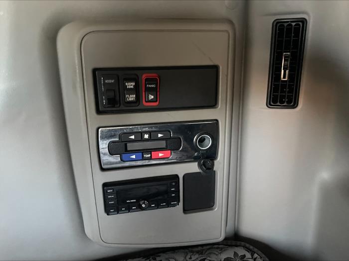 2022 International LT625-11