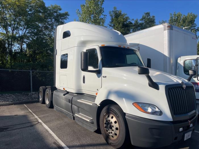 2022 International LT625-2