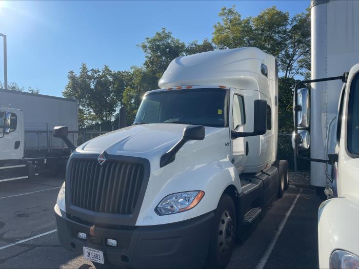2022 International LT625-0