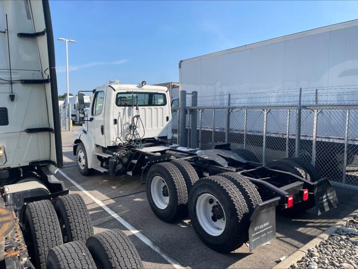 2021 Freightliner Business Class M2 112-6