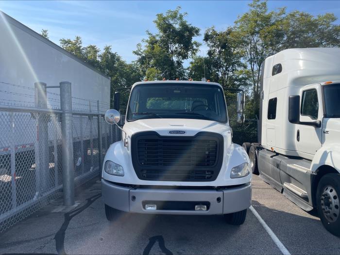 2021 Freightliner Business Class M2 112-3