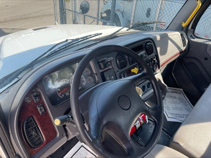2021 Freightliner Business Class M2 112-9