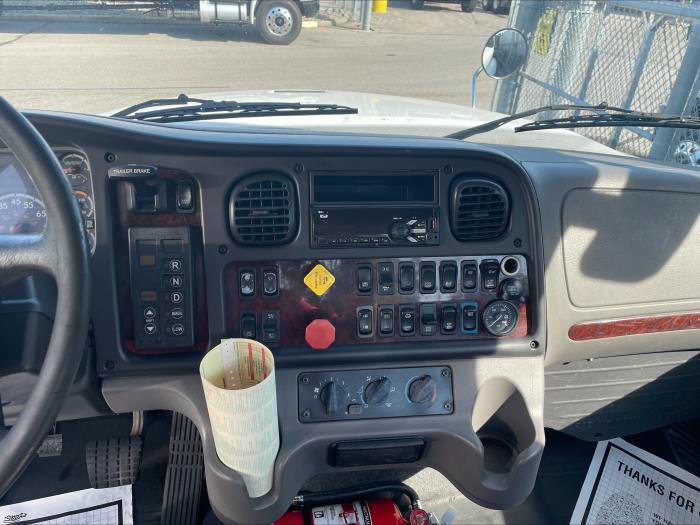 2021 Freightliner Business Class M2 112-10