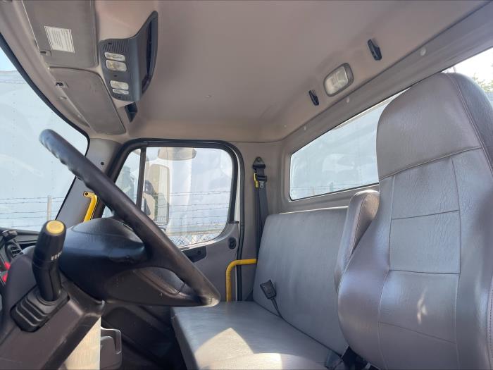 2021 Freightliner Business Class M2 112-12