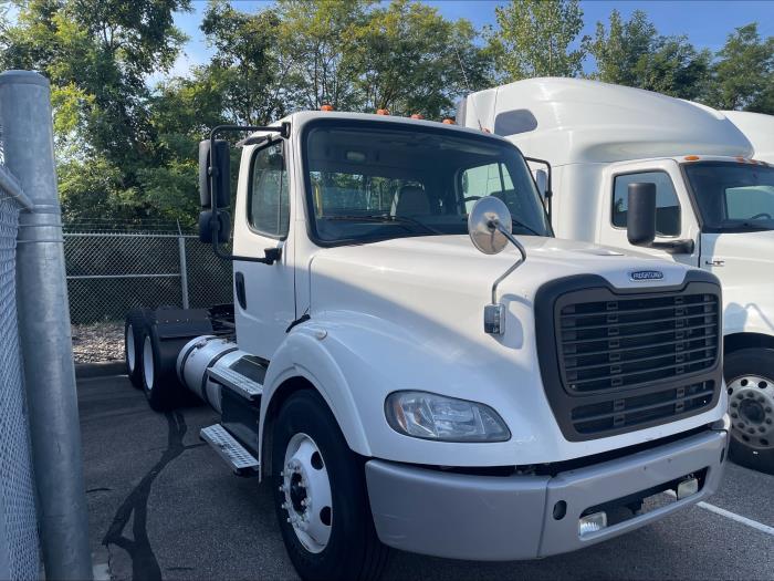 2021 Freightliner Business Class M2 112-2