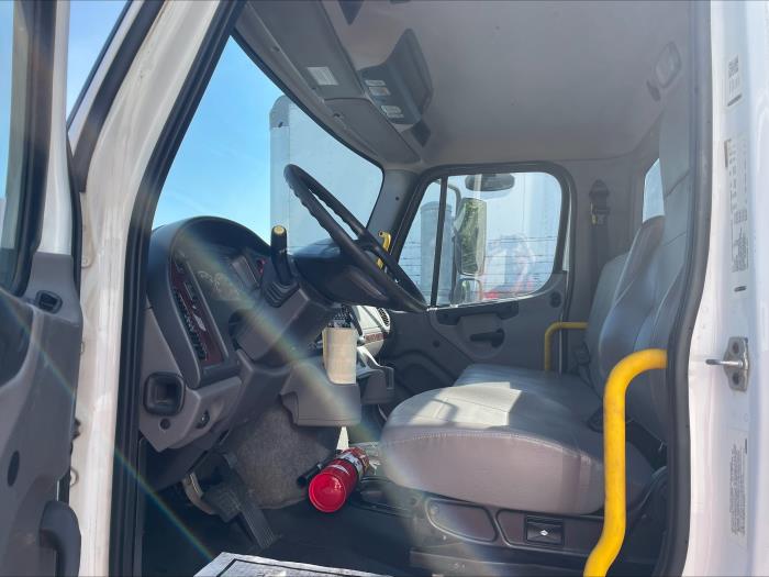 2021 Freightliner Business Class M2 112-14