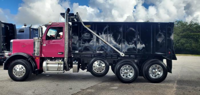 2025 Peterbilt 589-7