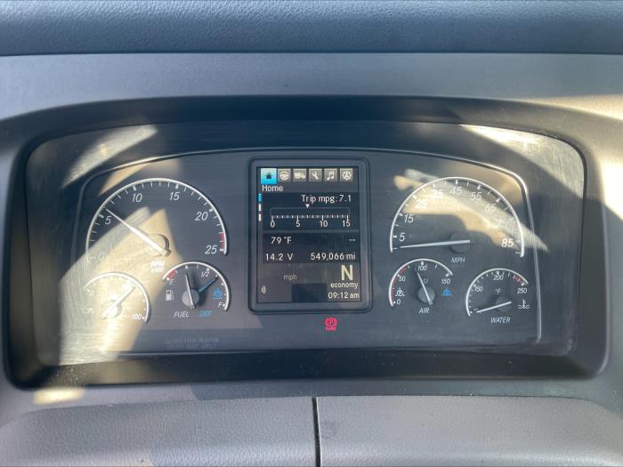 2021 Freightliner Cascadia-8