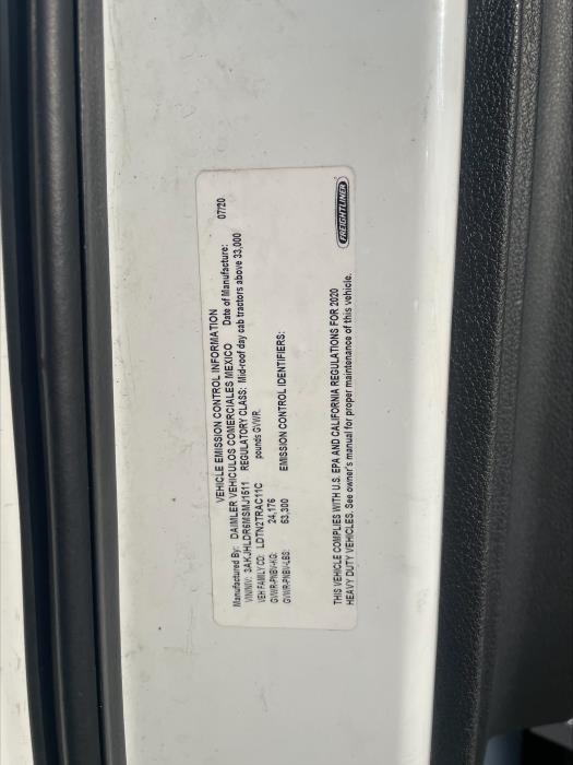 2021 Freightliner Cascadia-13