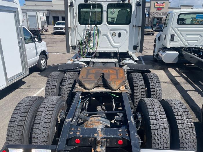 2020 Freightliner Cascadia-5