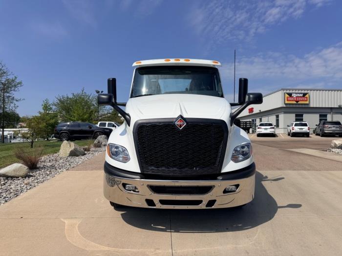 2027 International LT625-17